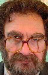 Beeldvergroting: Dr. Nak de Weert:
                                ?...GVD, waar is m?n bril!!...?